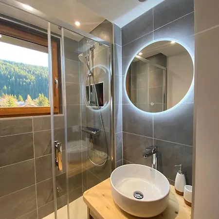 Apartment 3 Pers, Cernix : Proche Pistes, Terrasse, Parking - Fr-1-733-160 *